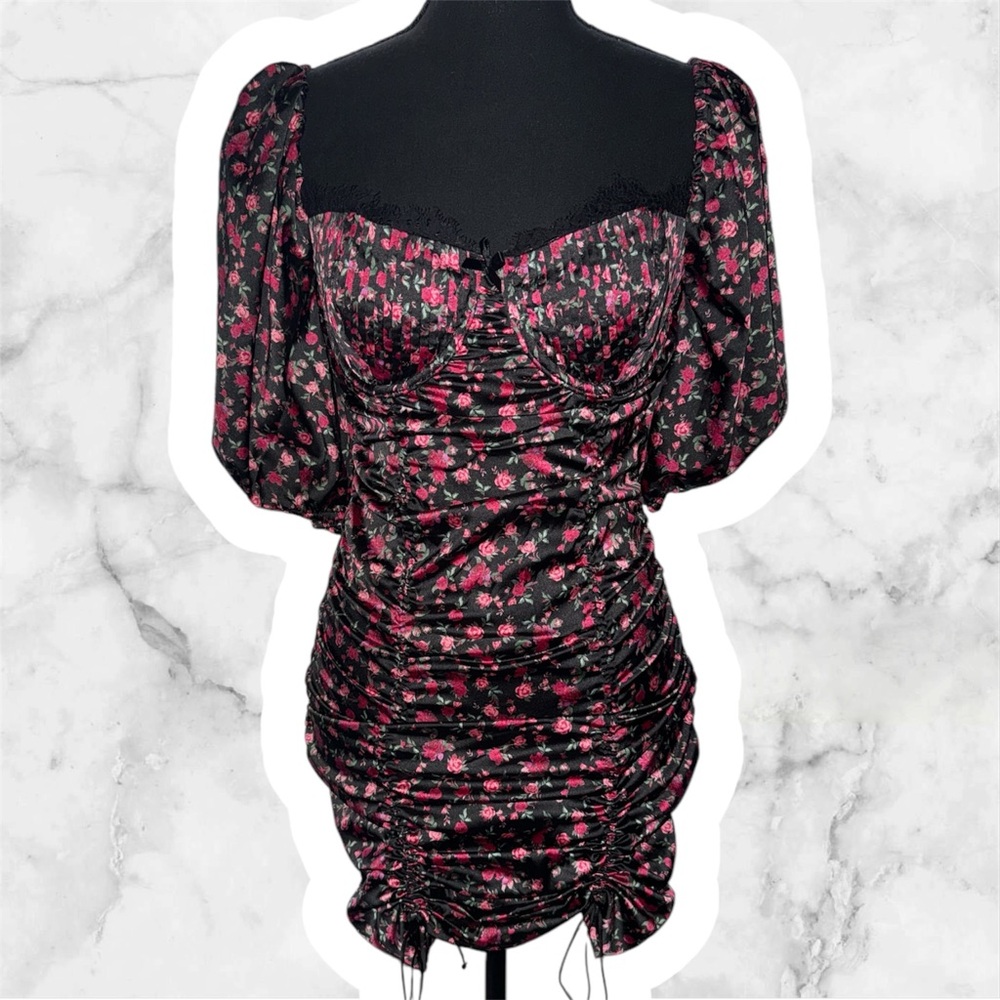 Women’s Floral Dress - on or off shoulder!